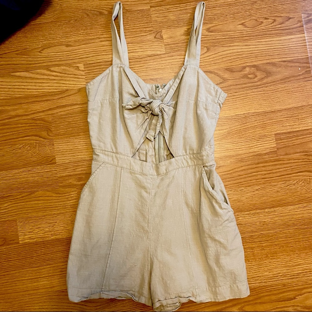 Abercrombie Tan/Sand Color Romper, size 6/M